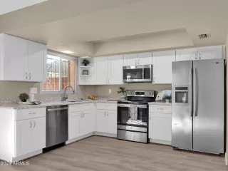 Photo #2: 6763277 Listing