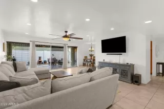 Photo #2: 6763329 Listing