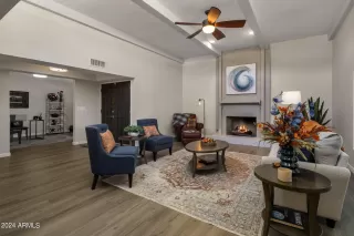 Photo #5: 6763470 Listing