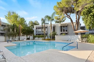 Photo #3: 6763542 Listing 