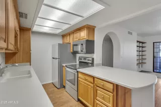 Photo #6: 6763597 Listing 