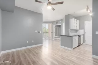 Photo #3: 6763893 Listing 