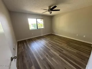 Photo #4: 6764238 Listing