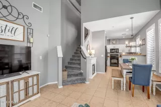 Photo #4: 6764261 Listing 