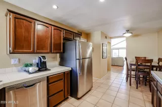 Photo #2: 6764282 Listing