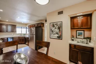 Photo #3: 6764282 Listing