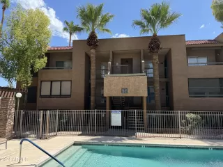 Photo #1: 6764478 Listing