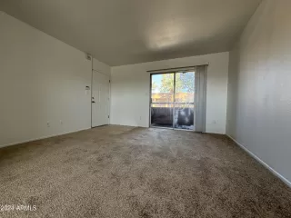 Photo #2: 6764478 Listing