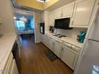 Photo #4: 6764618 Listing 