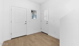 Photo #4: 6764682 Listing