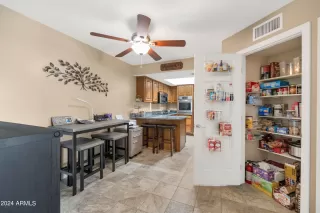 Photo #4: 6764747 Listing 