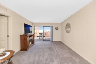 Photo #6: 6764747 Listing 