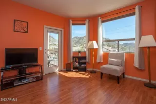 Photo #2: 6764809 Listing 