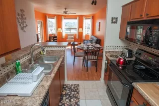 Photo #4: 6764809 Listing 