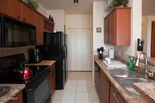 Photo #5: 6764809 Listing 