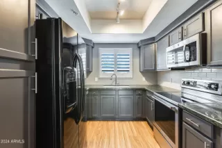 Photo #1: 6765242 Listing