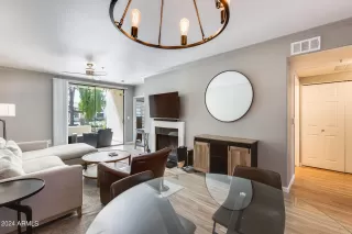 Photo #3: 6765242 Listing