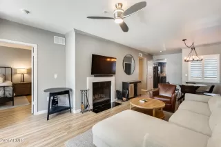 Photo #5: 6765242 Listing