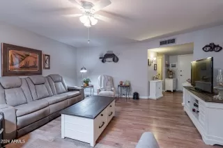 Photo #4: 6765676 Listing