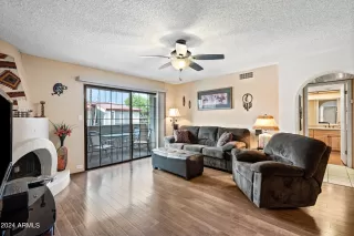 Photo #3: 6765686 Listing 