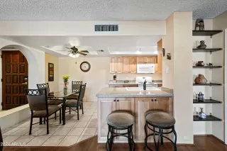 Photo #5: 6765686 Listing 