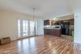 Photo #4: 6765765 Listing