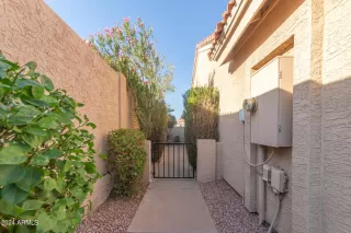 Photo #5: 6765884 Listing 