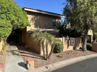 Photo #2: 6765920 Listing