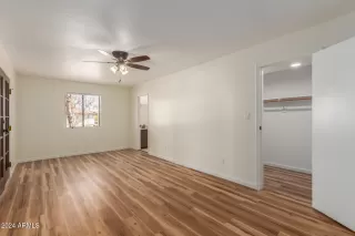 Photo #6: 6766152 Listing