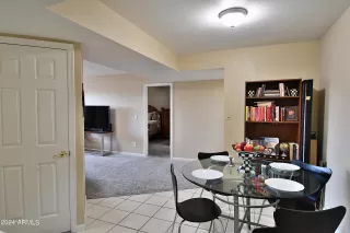 Photo #6: 6766218 Listing