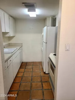 Photo #3: 6766480 Listing