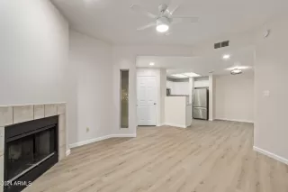 Photo #4: 6766502 Listing