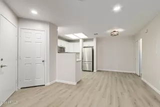 Photo #6: 6766502 Listing