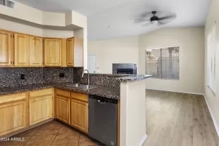 Photo #6: 6766523 Listing 