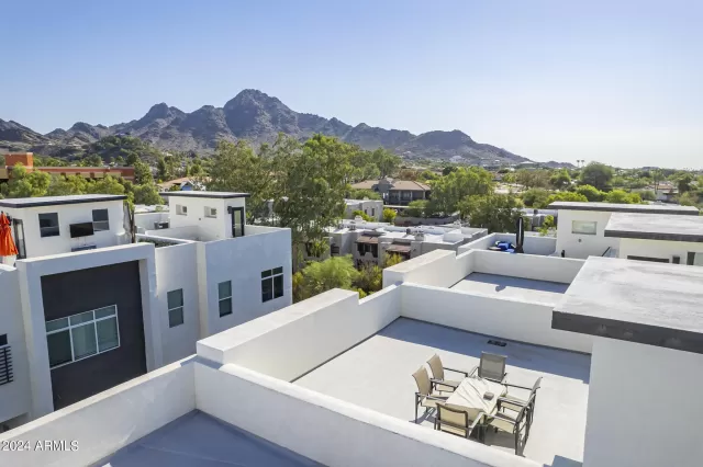 MLS: 6766611 Condo For Sale