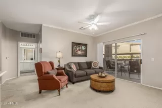 Photo #2: 6766922 Listing