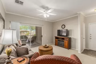 Photo #4: 6766922 Listing