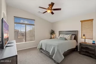 Photo #6: 6766961 Listing