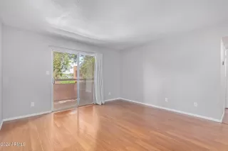 Photo #4: 6767031 Listing 