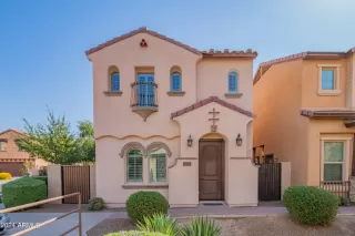 Photo #2: 6767180 Listing