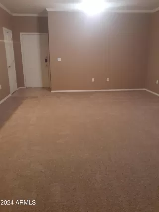 Photo #3: 6767279 Listing