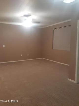 Photo #4: 6767279 Listing