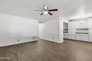 Photo #3: 6767527 Listing 