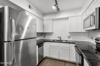 Photo #5: 6767527 Listing 