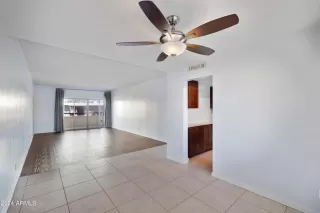 Photo #3: 6767616 Listing