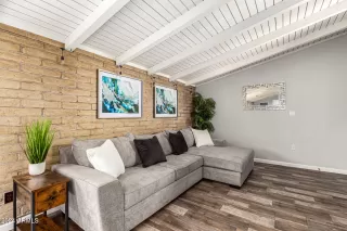 Photo #4: 6767727 Listing 