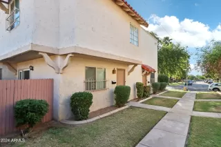 Photo #1: 6767901 Listing 