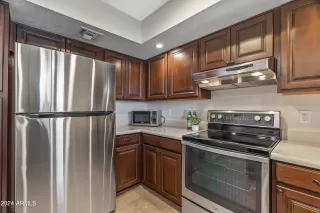 Photo #2: 6767980 Listing 