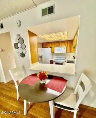 Photo #4: 6768033 Listing 