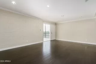 Photo #6: 6768083 Listing 